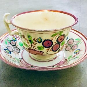 Vintage hand painted floral design teacup & saucer
